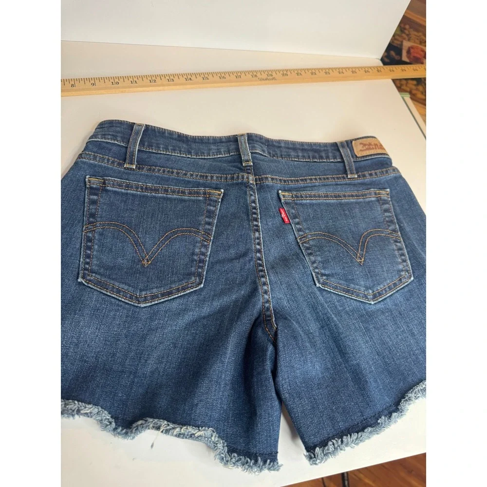 Levi's Denim Cutoff‎ Shorts Size 6 Frayed Hem Casual Summer Jean Shorts